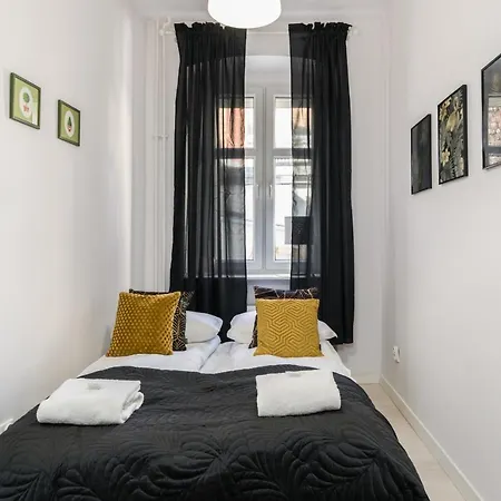 Center Okraglak Gwarna By Renters شقة