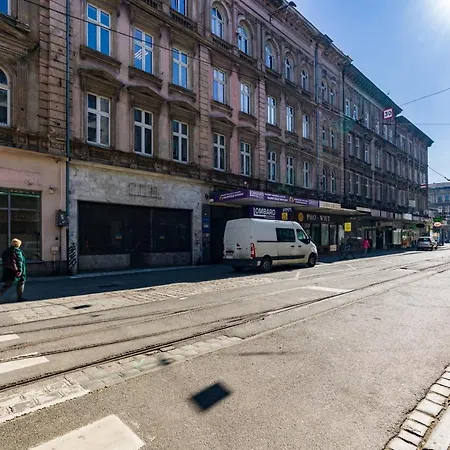 Center Okraglak Gwarna By Renters Poznań