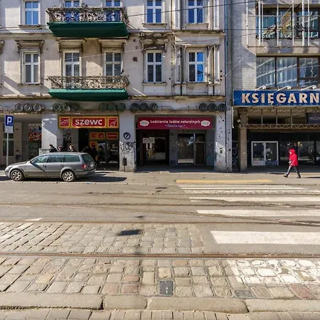Center Okraglak Gwarna By Renters